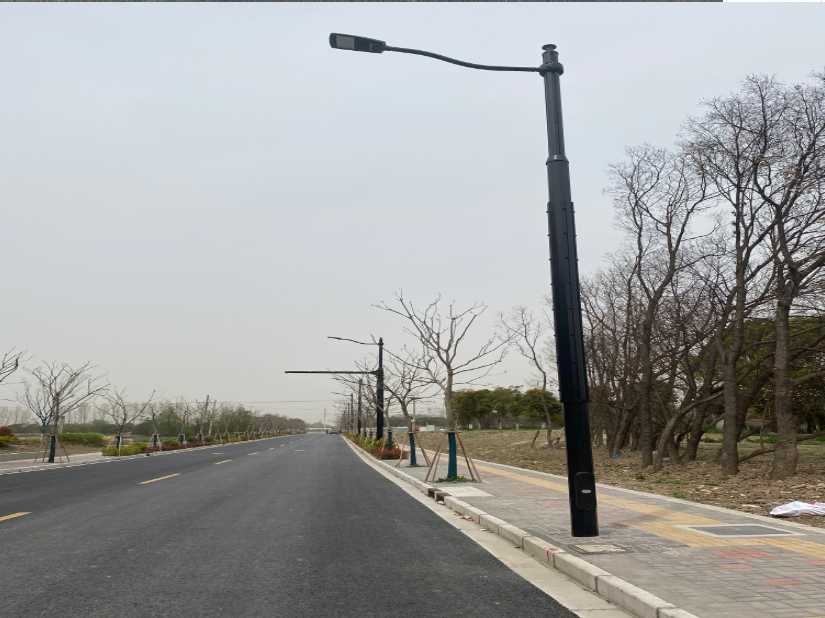 托克逊县上海综合杆 太阳能路灯工程